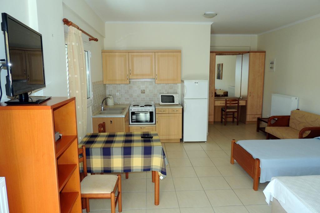 Studio Kamelia Apartment Finikounta Phòng bức ảnh